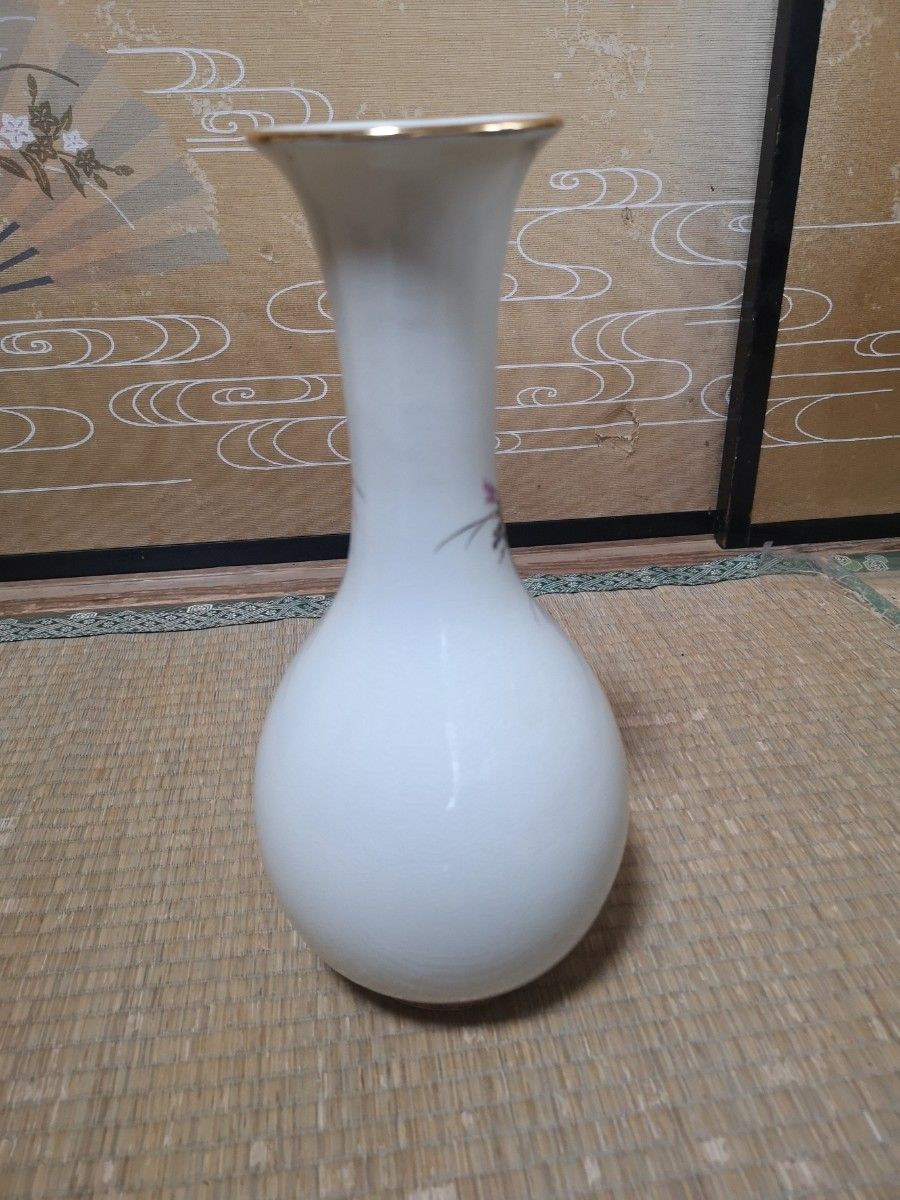 花瓶 壺 牡丹と孔雀 柴田陶器|Yahoo!フリマ(旧PayPayフリマ) 花瓶 壺 牡丹と孔雀 柴田陶器|Yahoo!フリマ(旧PayPayフリマ)
