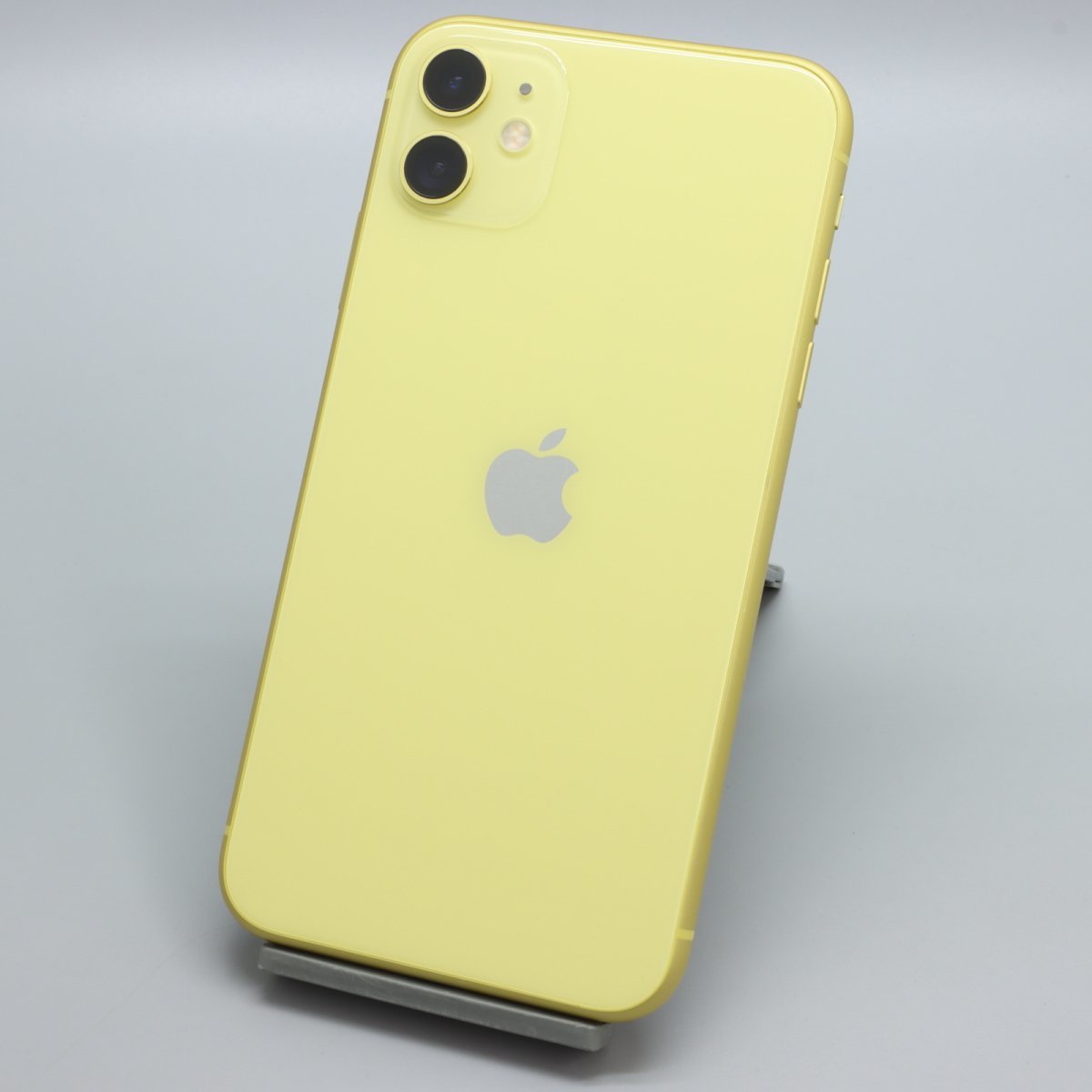 Apple iPhone11 128GB Yellow A2221 MWM42J/A バッテリ81% □ドコモ
