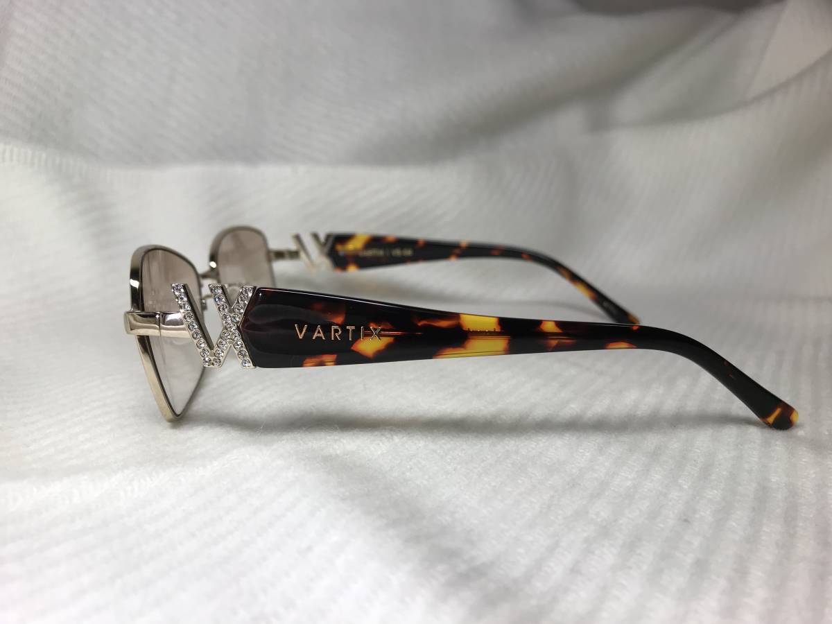 美品◇GACKT × VARTIX◇VS-04 クリスタル付き メタルサングラス