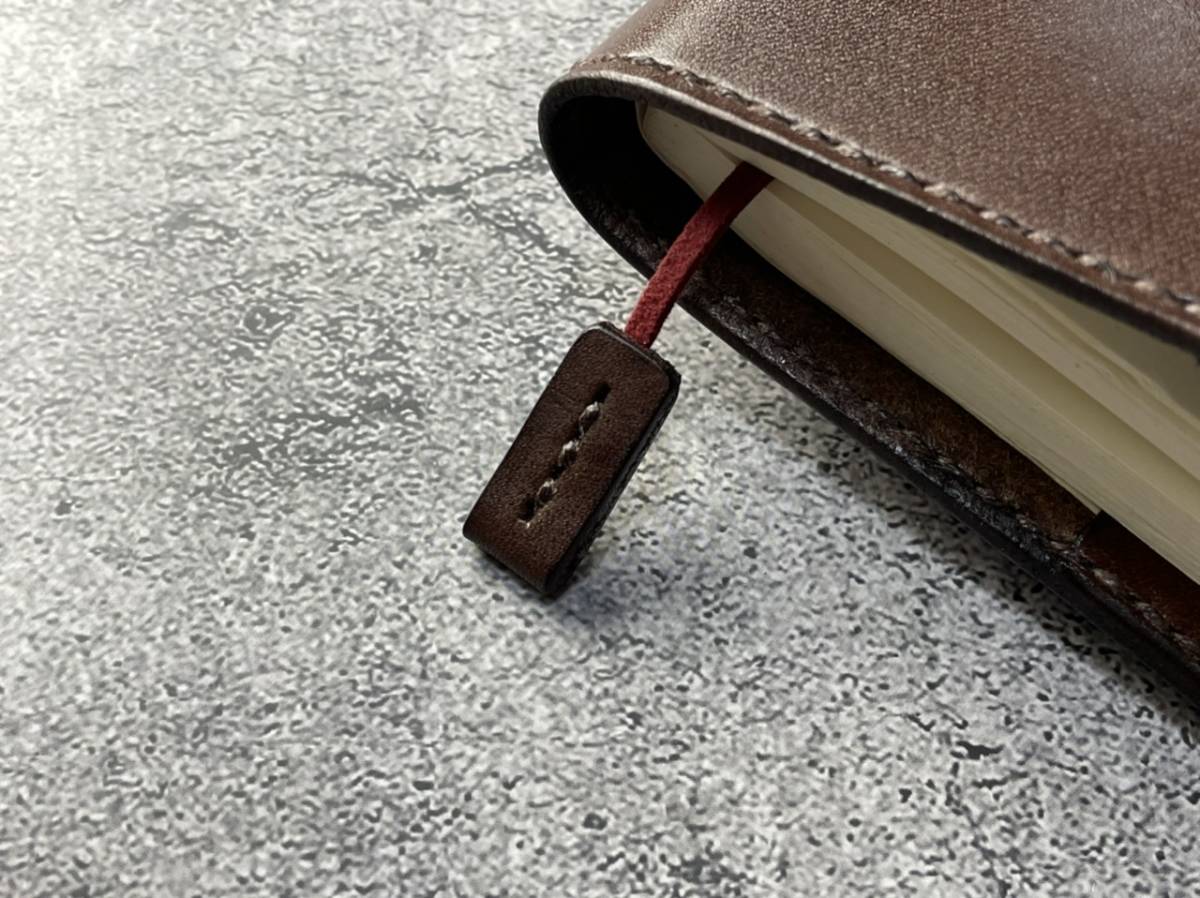 [ hand .] chocolate for new book original leather book cover ( angle flower decoration ) book mark attaching 