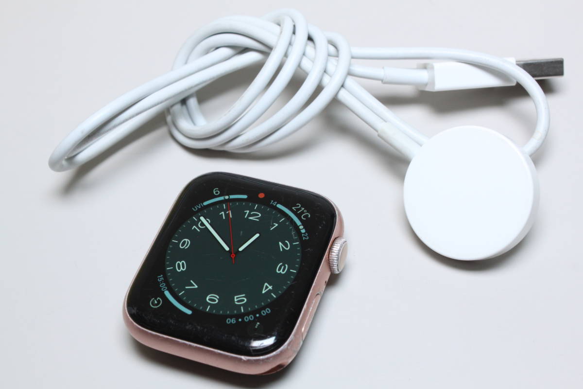Apple Watch Series 5/GPS/44mm/A2093〈MWT42J/A〉④