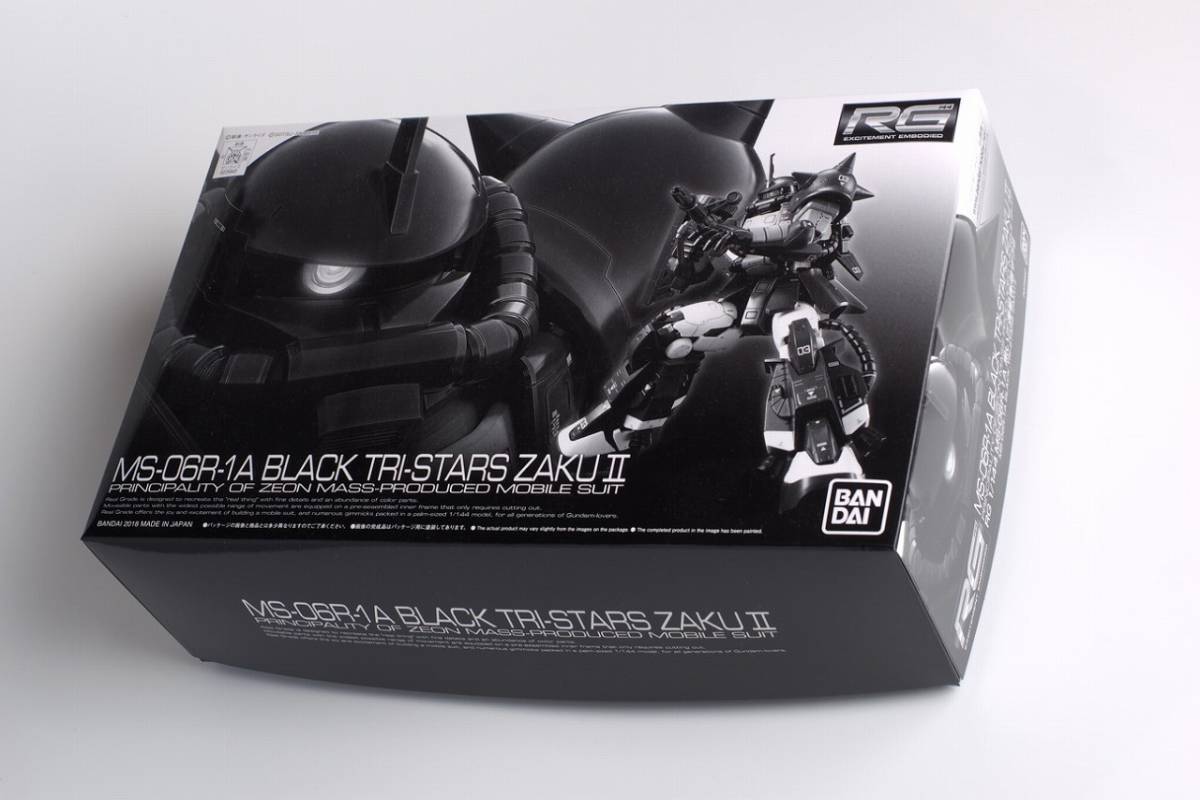 三人行動基地RG 1/144黑色僅三星Zaku II 3機套裝Premium Premium Bandai Limited新未開封 <Br> トリプルアクションベース付ＲＧ 1/144 黒い三連星専用ザクII ３機セット プレミアムバンダイ限定 新品未開封