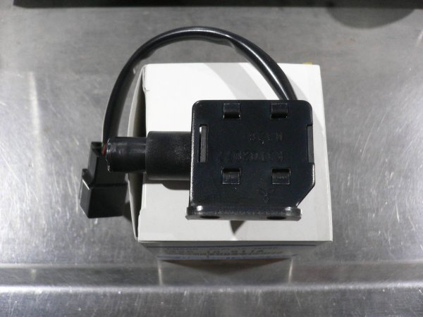 製造中止】FC3S スロットポジションセンサー マツダ RX7-
