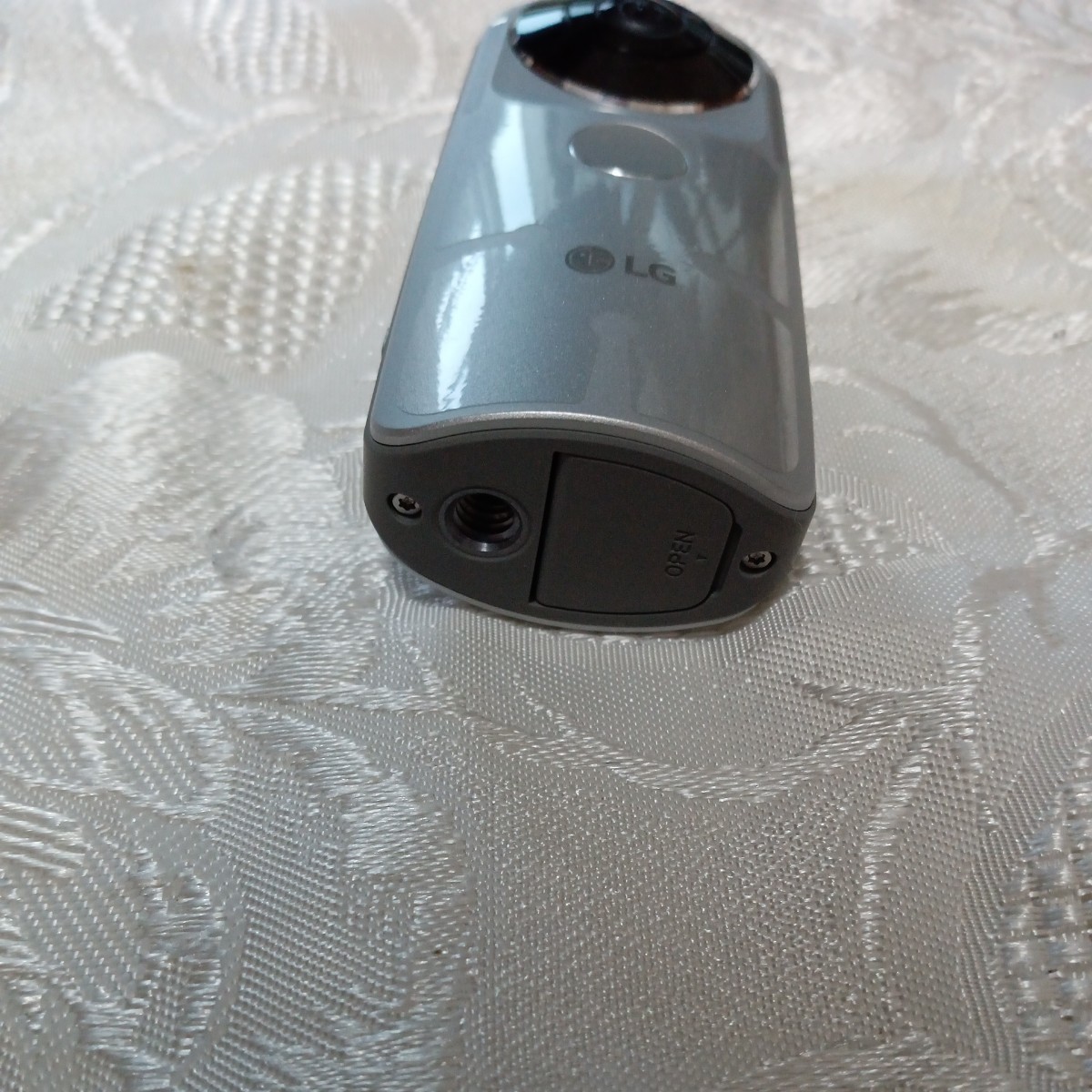 中古 LG 360度 CAM VR カメラ 全天球カメラ 360度カメラ LG-R105