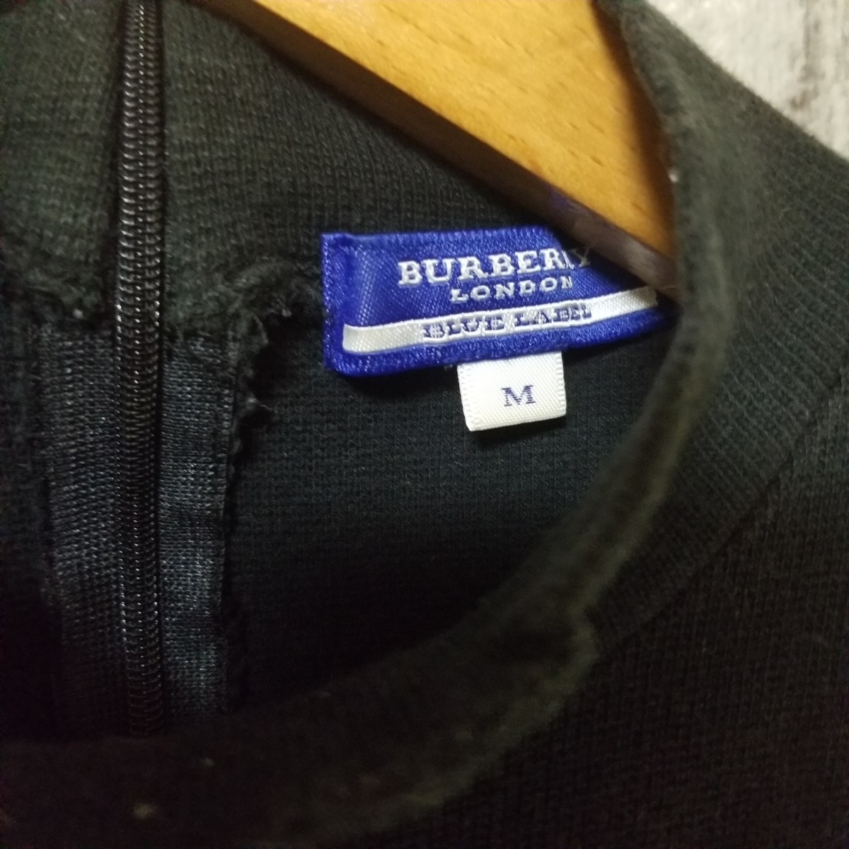 BURBERRY BLUE LABEL　バーバリー　ブルーレーベル　ノースリーブ　カットソー　Mサイズ　チェック　ブラック　レディース_画像8