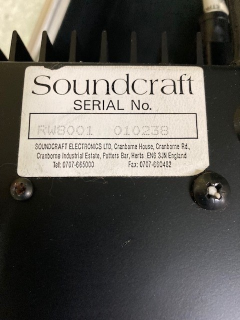 ☆岩手花巻発☆□中古品□ Soundcraft SPIRIT LIVE 通電確認のみ