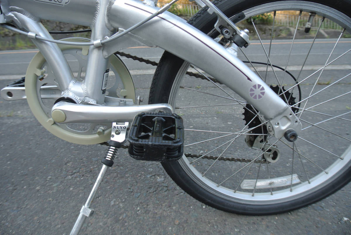 DAHON ダホンroute 折り畳み自転車 6速 20インチ ミニベロ 小径車 シルバー色 140の画像10