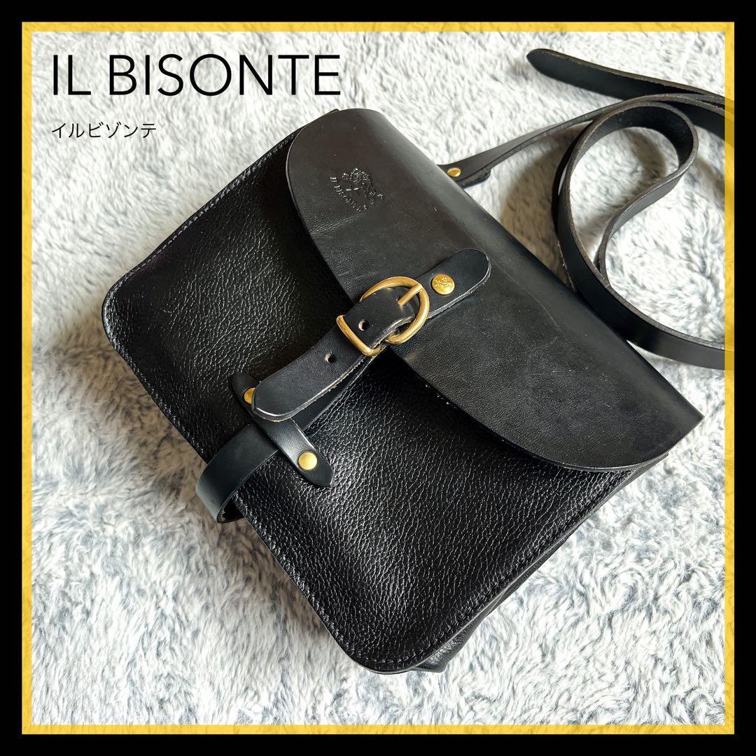 IL BISONTE】イルビゾンテ ショルダーバッグ ロゴ型押し 金ボタン 黒-