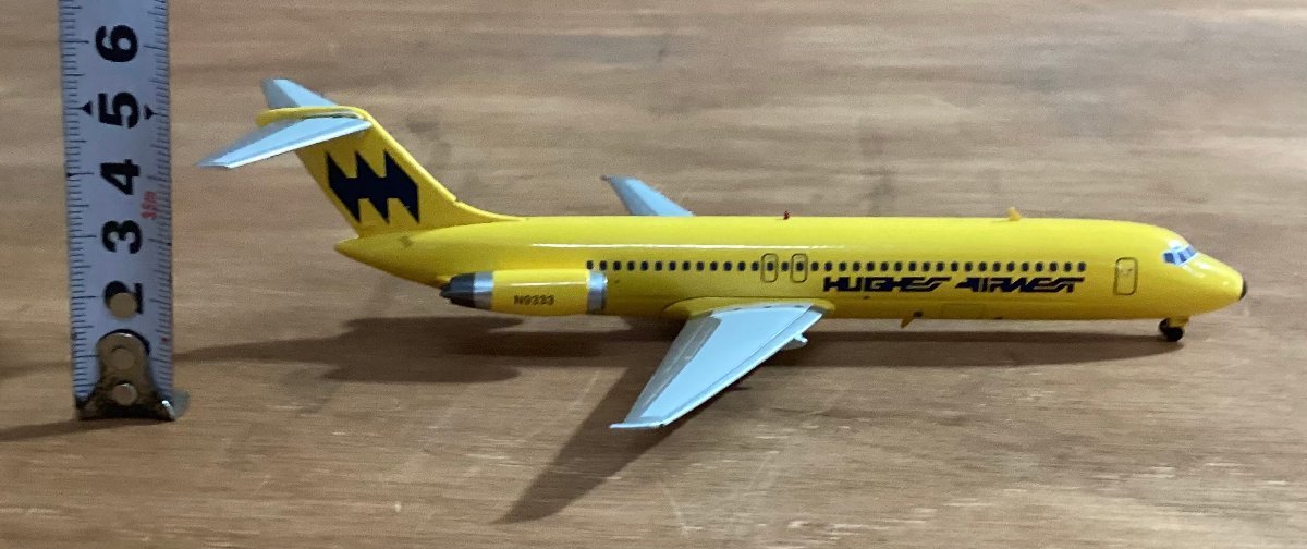 CC-9913■送料込■マグドネル ダグラス DC-9-31 ヒューズ エアウエスト 金属製 1/200 旅客機 模型 インテリア 置物 228g●未使用品/くGOら_画像6