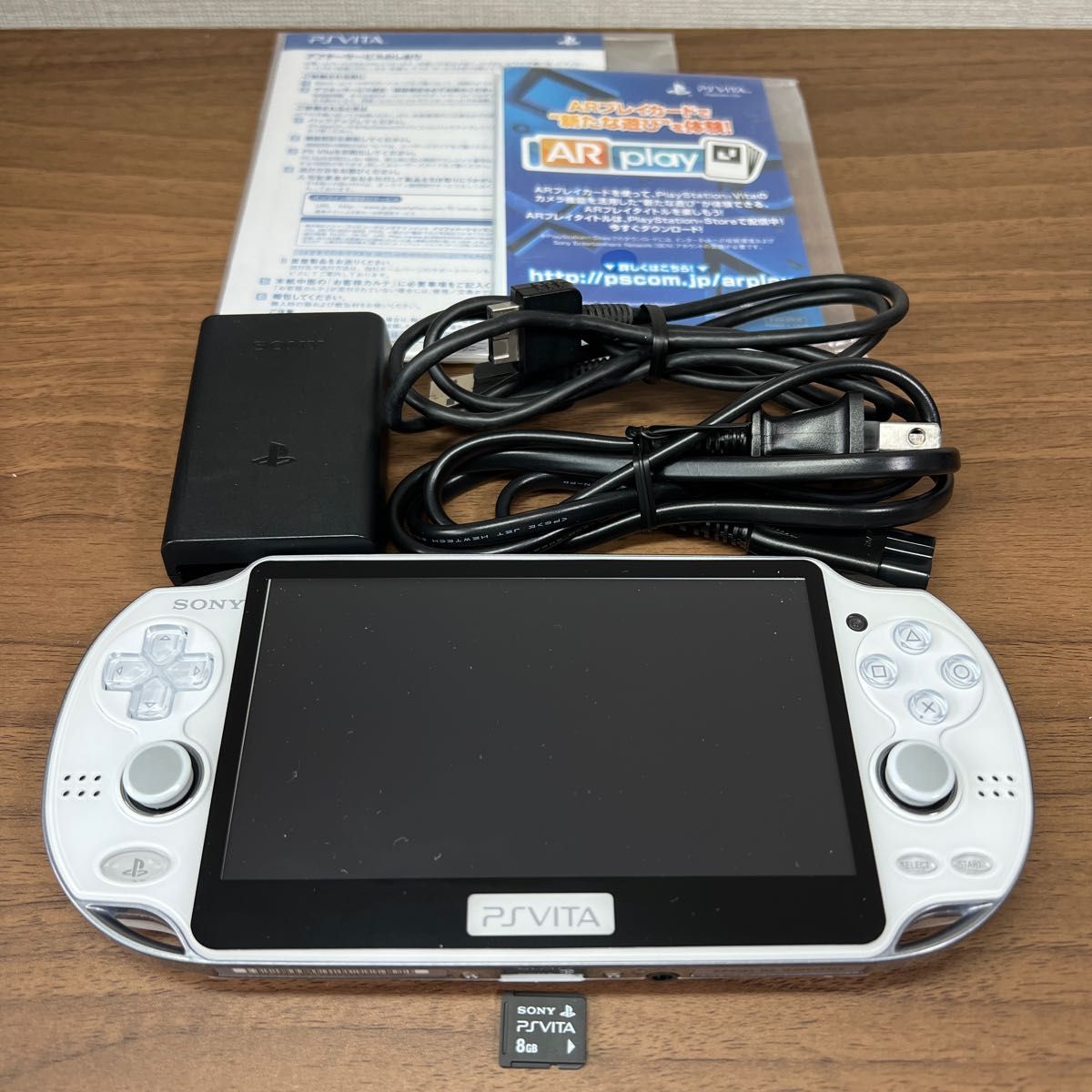 本体美品 PlayStation Vita PCH-1000 ZA02 有機EL クリスタルホワイト