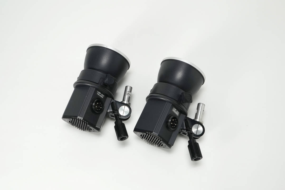 コメット COMET CB 1200 Ⅱ ジェネレーター ヘッド2個 ストロボ コメット COMET CB 1200 Ⅱ ジェネレーター ヘッド2個 ストロボ