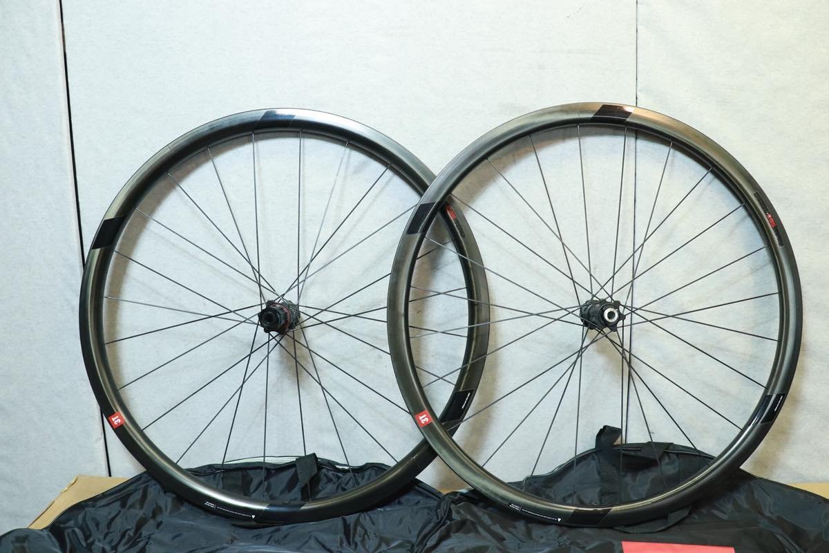 ○3T DISCUS C35 TEAM DISC シマノフリー 11s対応 クリンチャー