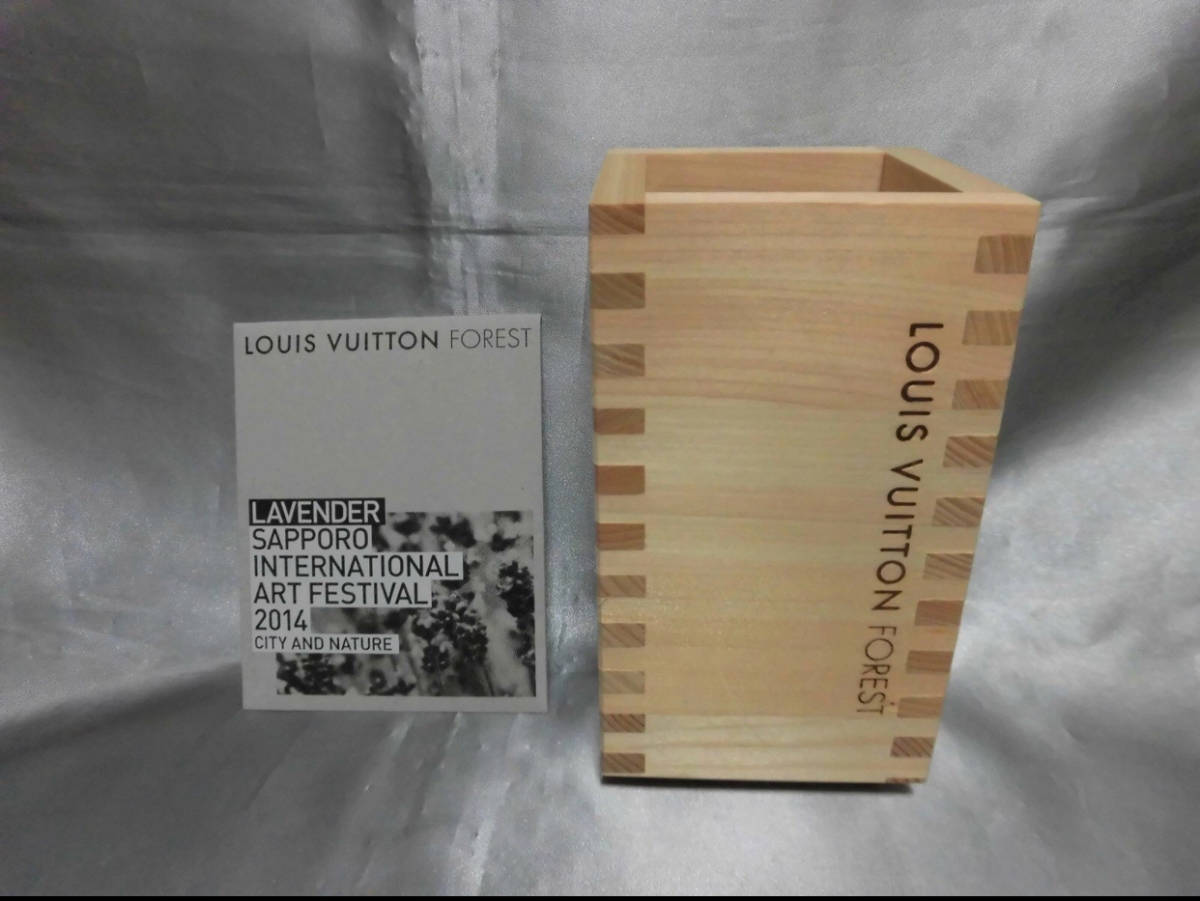  не использовался * Louis Vuitton FOREST 2014 Sapporo международный искусство праздник память посадочная машина 