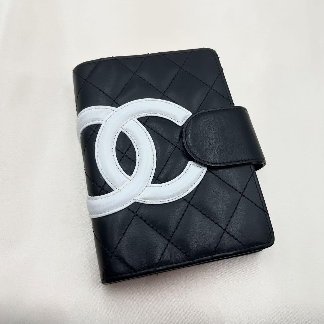 人気新品 手帳カバー CHANEL ココマーク ホワイト ブラック