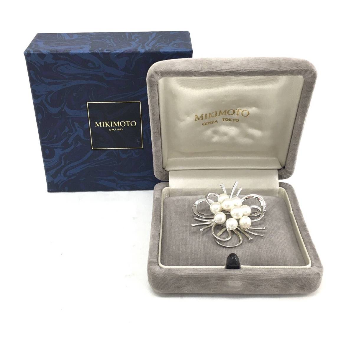 日本未入荷 200 MIKIMOTO シルバー/パールカラー ブローチ パール 9P