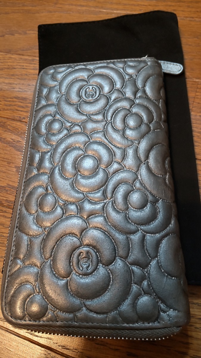 シャネル カメリア ウォレット ラウンドジップ 美品 長財布 CHANEL