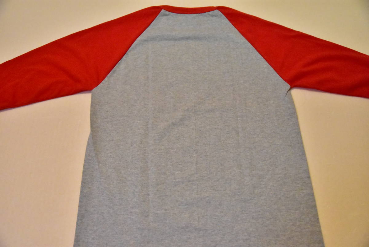 コカコーラ ラグランTシャツ タイ語 7分袖 グレー＆赤 Mサイズの画像4