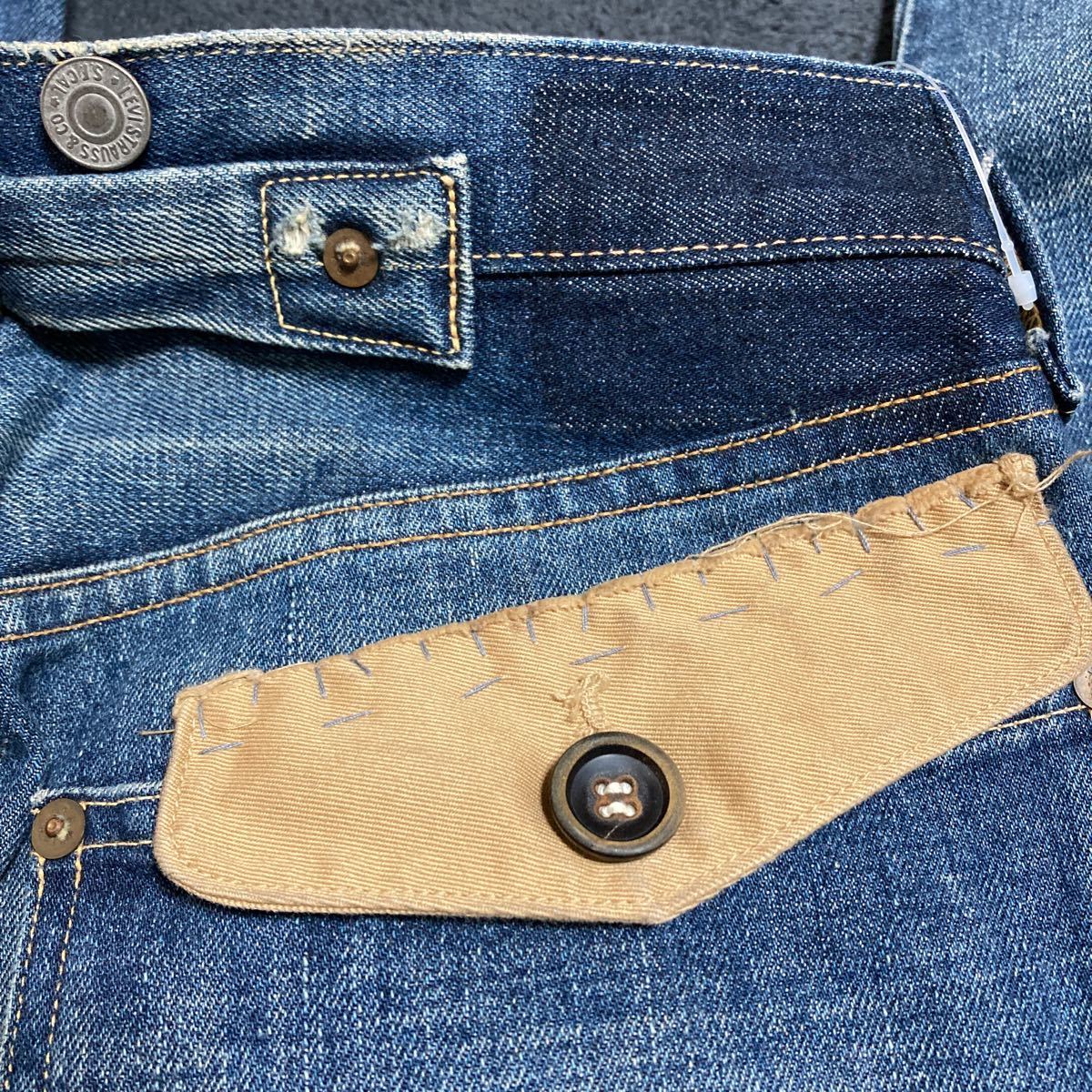 【極美品】LVC LEVI'S リーバイス 33501-0021 1933年復刻 デニムパンツ ジーンズ 日本製 バックストラップ メンズサイズ W34 希少モデル_画像3