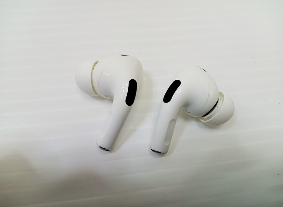 下松)Apple アップル AirPods Pro（ 第二世代） エアポッズプロ MQD83J/A ワイヤレスイヤホン ◆N2306078 KF14B_画像5