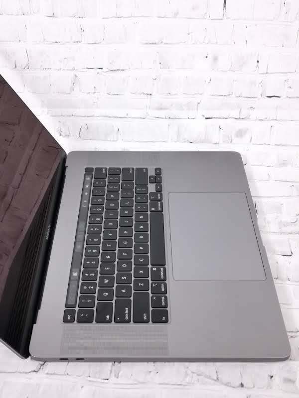 MacBook pro 15インチ 2018 大容量SSD1TB - 通販 - sge.com.br