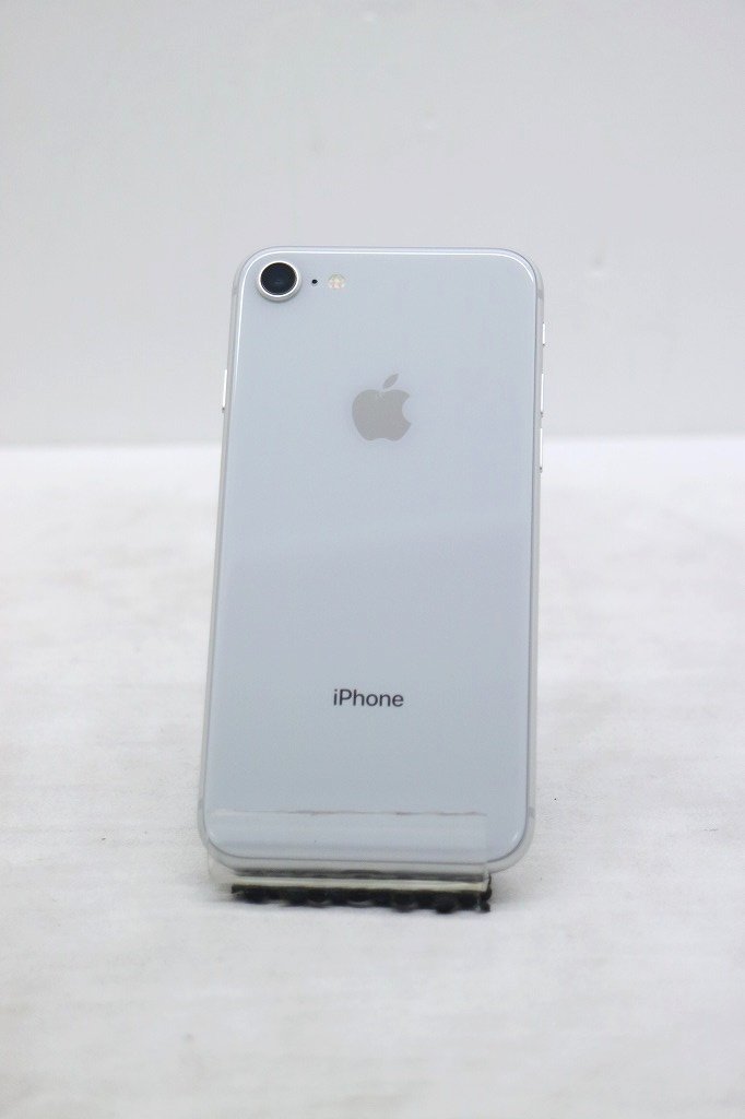 白ロム SIMフリー au SIMロック解除済 Apple iPhone8 64GB iOS16.5