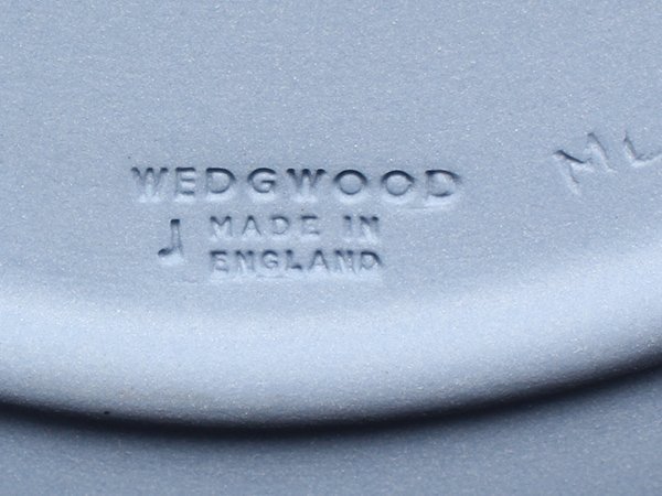 美品 ウェッジウッド イヤープレート 飾り皿 18cm ジャスパー 2001 WEDGWOOD [0304]_画像4