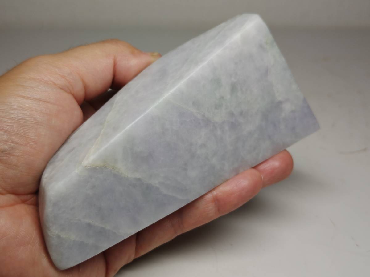 白緑 1.7kg 翡翠 ヒスイ 翡翠原石 原石 鑑賞石 自然石 誕生石 鉱物-