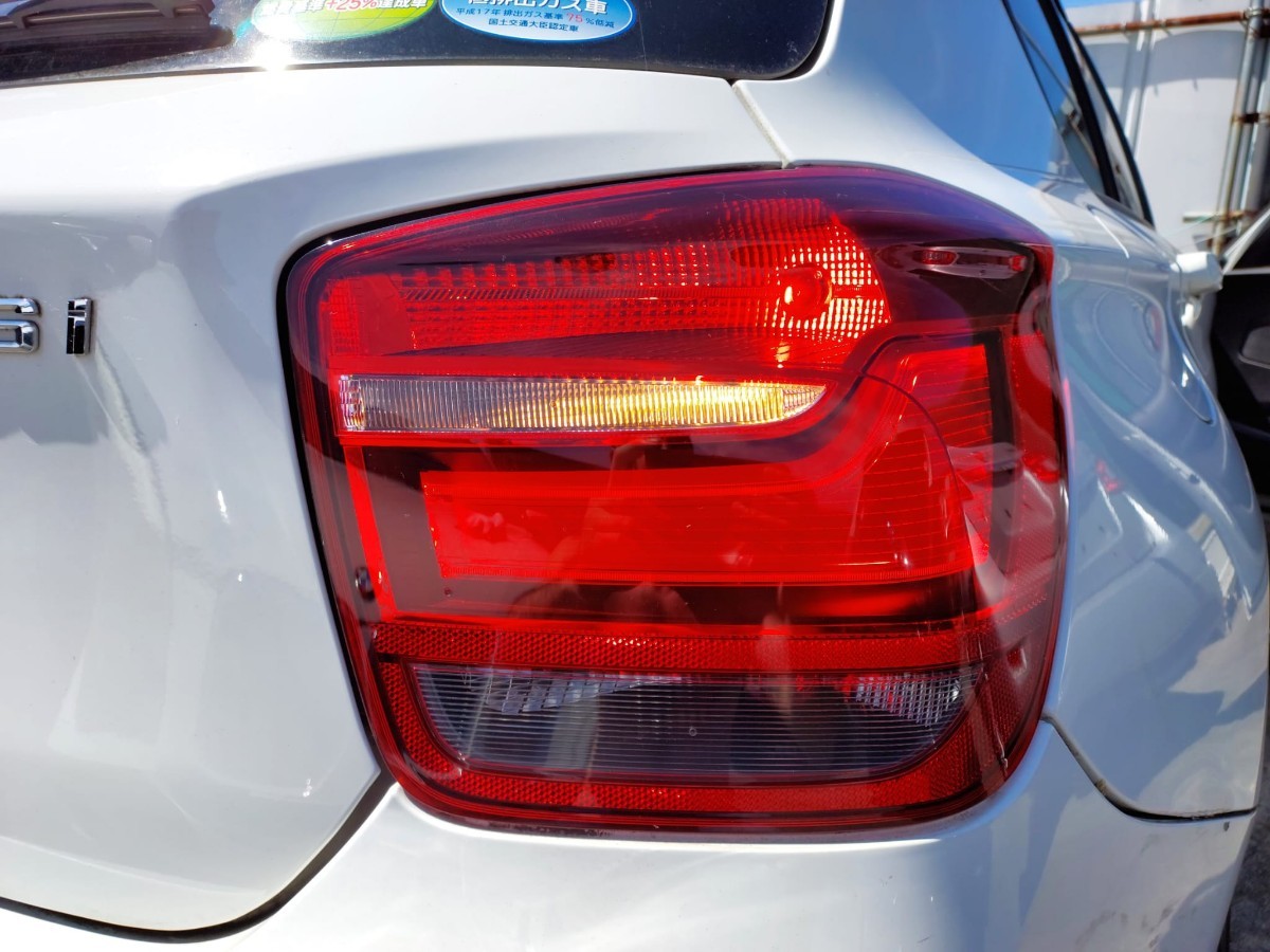 BMW116i テールランプDBA-1A16(F20)左右セット2012年(テールライト