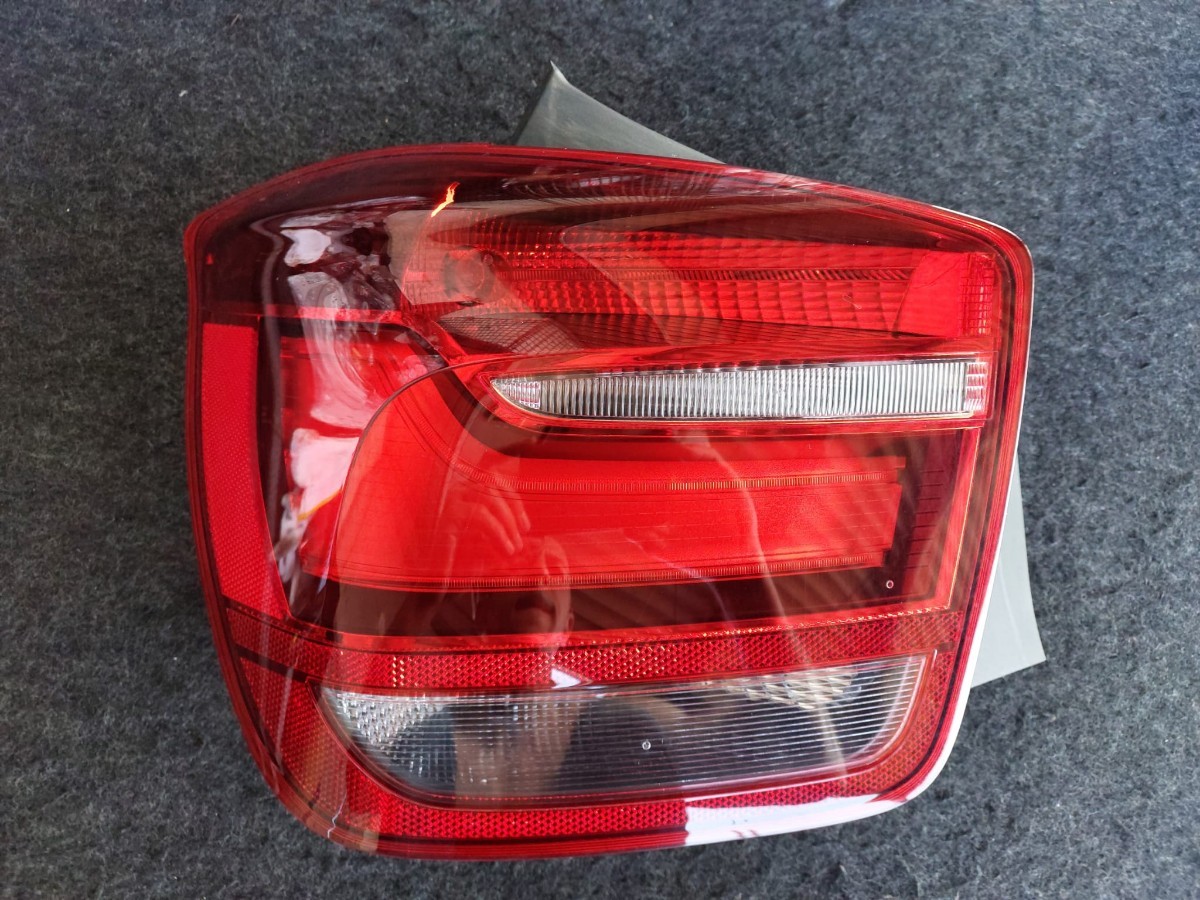 BMW116i テールランプDBA-1A16(F20)左右セット2012年(テールライト