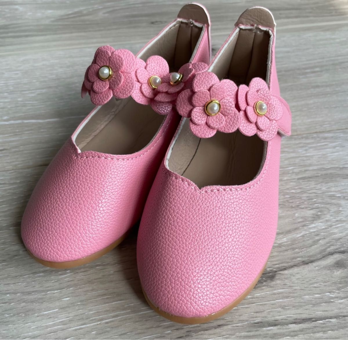 女の子　キッズ　靴　可愛い　フォーマルシューズ　人気シューズ　ピンク　19㎝　入学式　入学式　七五三　バースデーフォト　お祝い