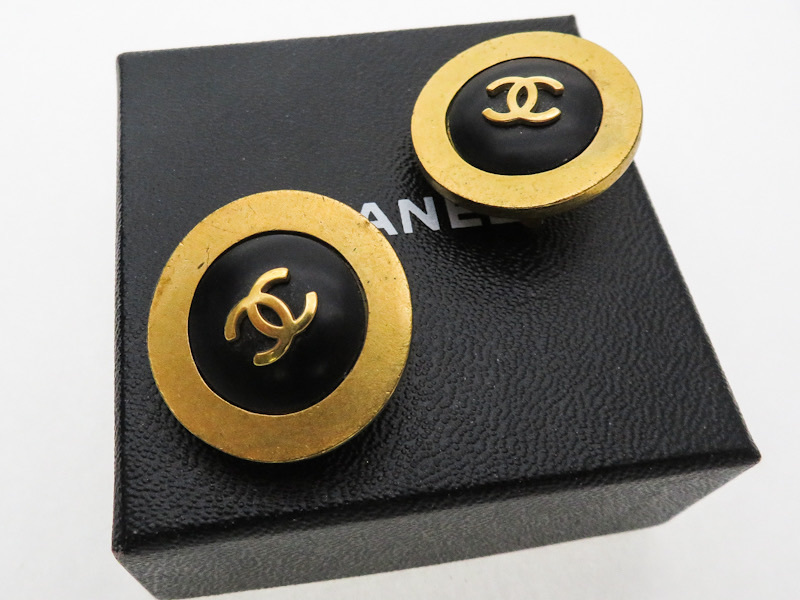 CHANEL シャネル 95P ココマークイヤリング ボタン型 ゴールドカラー