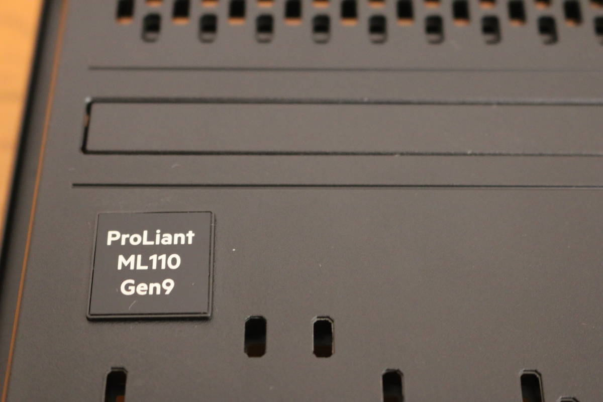 HP ProLiant ML110 Gen9 front cover 02