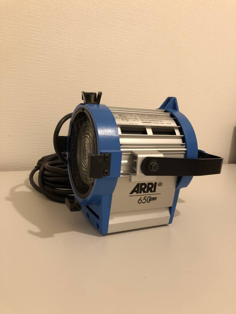 ARRI 650PLUS タングステンライト 4灯セット 【1着でも送料無料