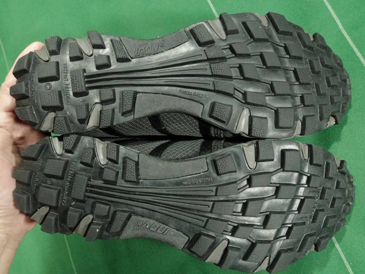 ▲INOV8イノヴェイト 軽量 防水 GORE-TEX ミッドカット トレックシューズ ROCLITE 286 GTX CD UNI V2 ブラック 26.0cm ほぼ未使用!!!▲ 5