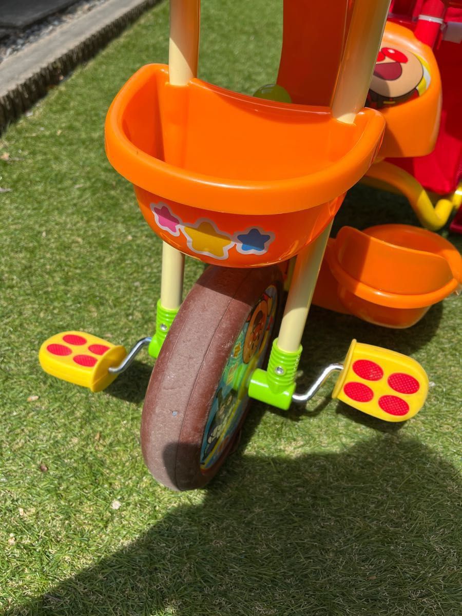 それいけ!アンパンマン デラックスⅡ オレンジ (ブザー付おでかけ三輪車)