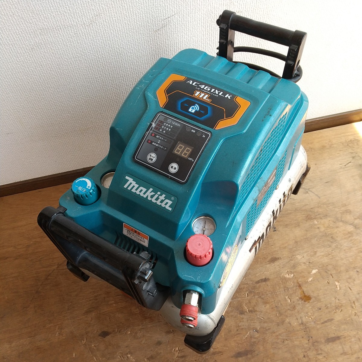 マキタ エアーコンプレッサー コンプレッサー AC461XLK 完動品