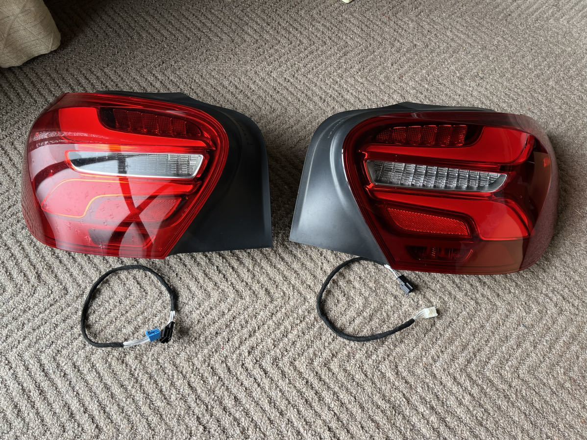 w176後期テール 左右セット LED テールランプ 前期変換ケーブル付