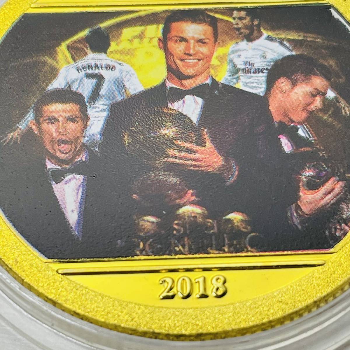 GU45-1 2018ロシアW杯ブラジル記念メダル Cロナウド サッカー 幸運コイン 美品 外国硬貨 海外古銭 コレクションコイン 貨幣 重さ約29g_画像4