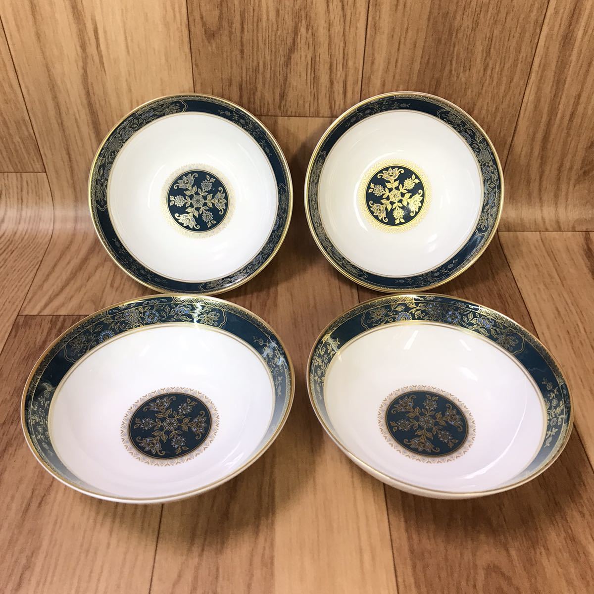 送料無料 未使用品 Royal Doulton ロイヤルドルトン CARLYLE 送料無料 未使用品 Royal Doulton ロイヤルドルトン CARLYLE