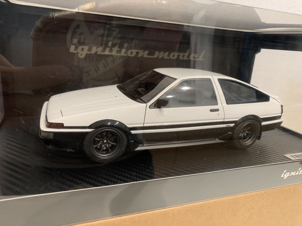 イグニッションモデル 1/18トヨタ スプリンタートレノ ae86 パンダ