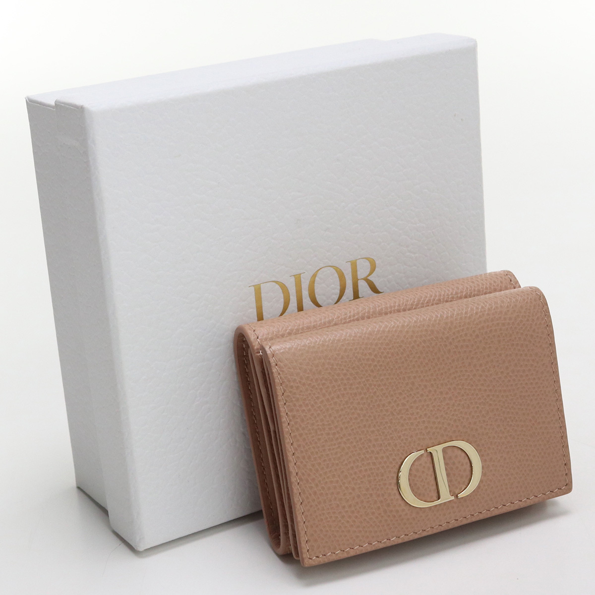 豪奢な コンパクトウォレット 30モンテーニュ Dior 中古良品ディオール