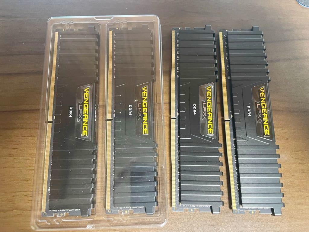 CORSAIR VENGEANCE LPX DDR4 8GB×4枚 合計32GB デスクトップPC メモリ