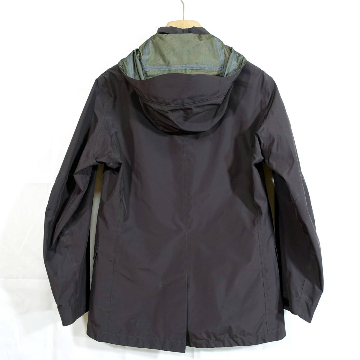 【良品】TILAK　poutnik　マウンテンパーカー　ゴアテックス　ティラック　ポートニク　（Travel Jacket GTX）　サイズＸＳ_画像6