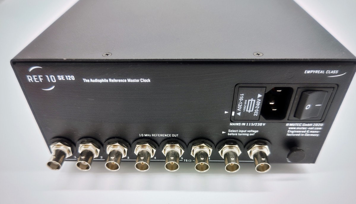 MUTEC REF10 SE120/Black マスタークロックジェネレーター