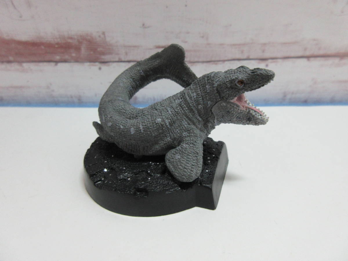 mosasaurus dinosaur figure secondhand goods 