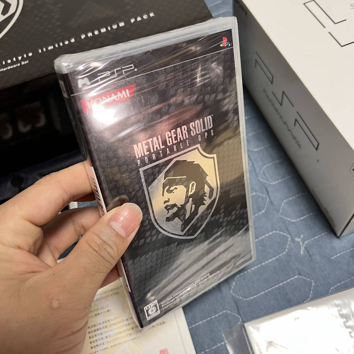 PSP 本体 PSP-1000 メタルギア ソリッド ポータブルOPS コナミ PSP 本体 PSP-1000 メタルギア ソリッド ポータブルOPS コナミ