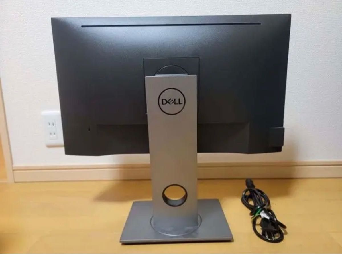 Dell P2418D 23.8インチ QHD 非光沢 ワイドモニタ