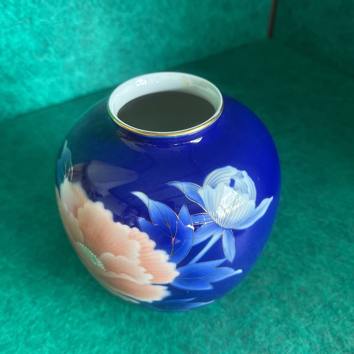 A0007】◎在銘◎深川製磁◎牡丹◎壺◎時代物◎花瓶/フカカワセイジ◎花