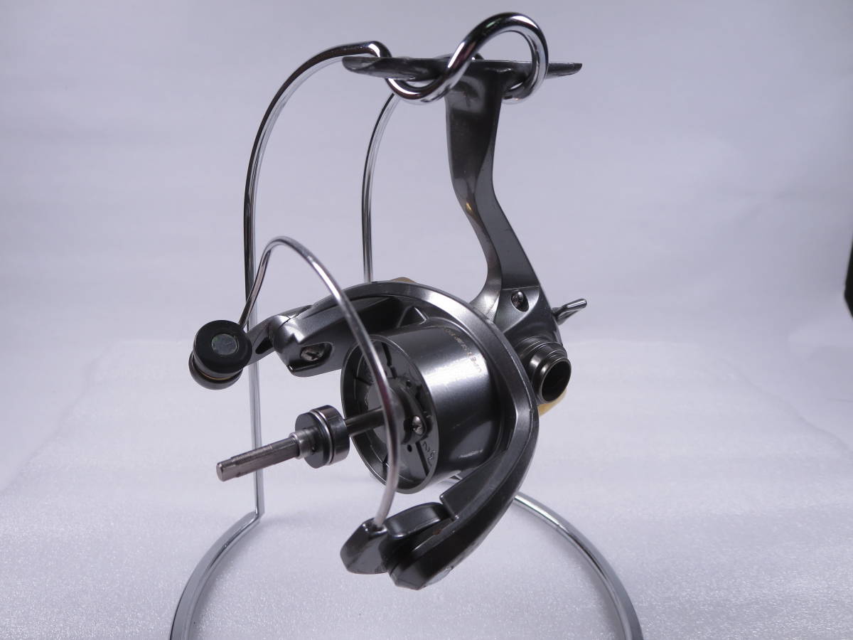 爐【廃盤品】シマノ 98ツインパワー2000 日本製【純正 ボディー 本体】Shimano TWINPOWER スピニングリール 2002の画像1