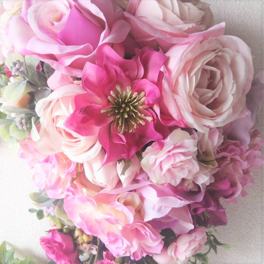 ピンクのクレセントムーンのスワッグ◆アーティフィシャルフラワー リース 壁掛け 造花 ギフト_画像2